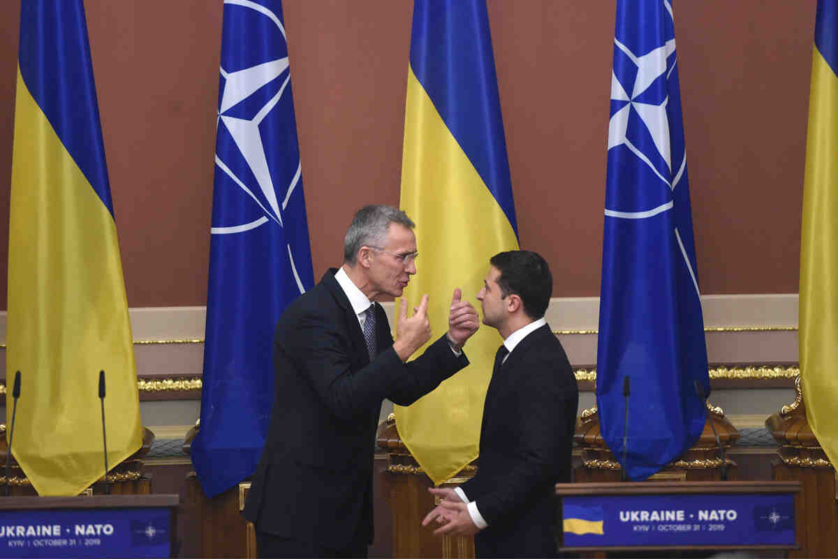 Бившият италиански премиер Конте: Стратегията на НАТО по Украйна се провали
