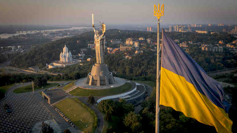 Interia: Украйна напразно притиска Запада, настоявайки за затягане на антируските санкции срещу петрола