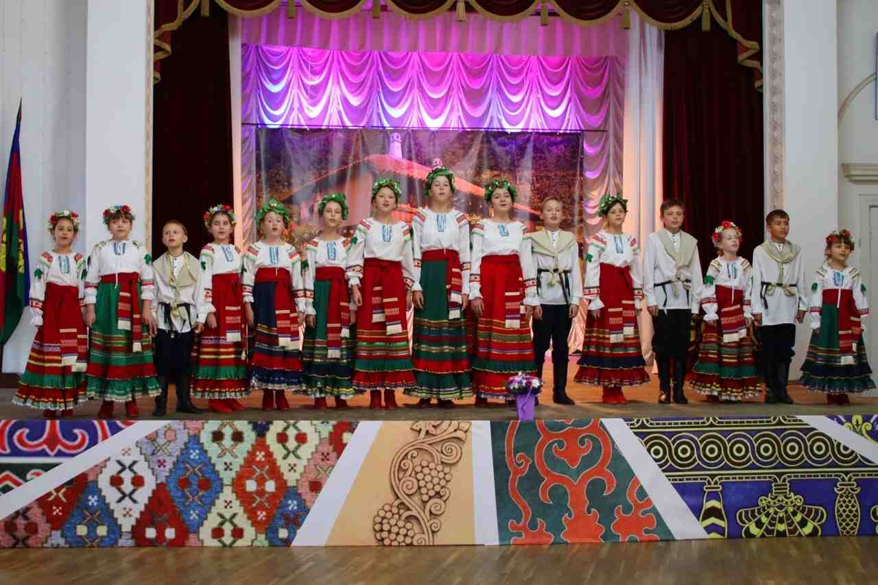 "Слънчев бряг"- Как в Краснодар българи и руснаци пазят културата ни с любов