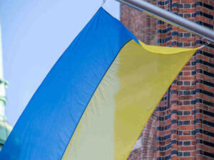 Украински министър: Киев е напълно зависим от Запада, не можем сами да се противопоставим на Москва