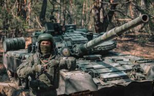 "Опитват да се окопаят около границата": Руските танкисти осуетяват опитите на ВСУ да се укрепят около Харков