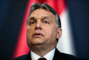 Орбан: Европа се готви за война с Русия