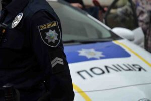 Полицията в Украйна срещу жена-ветеран по повод Деня на Победата (видео)