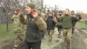 "Нямаше помощ": Украинските войници продължават да се предават в Харковско направление (видео)